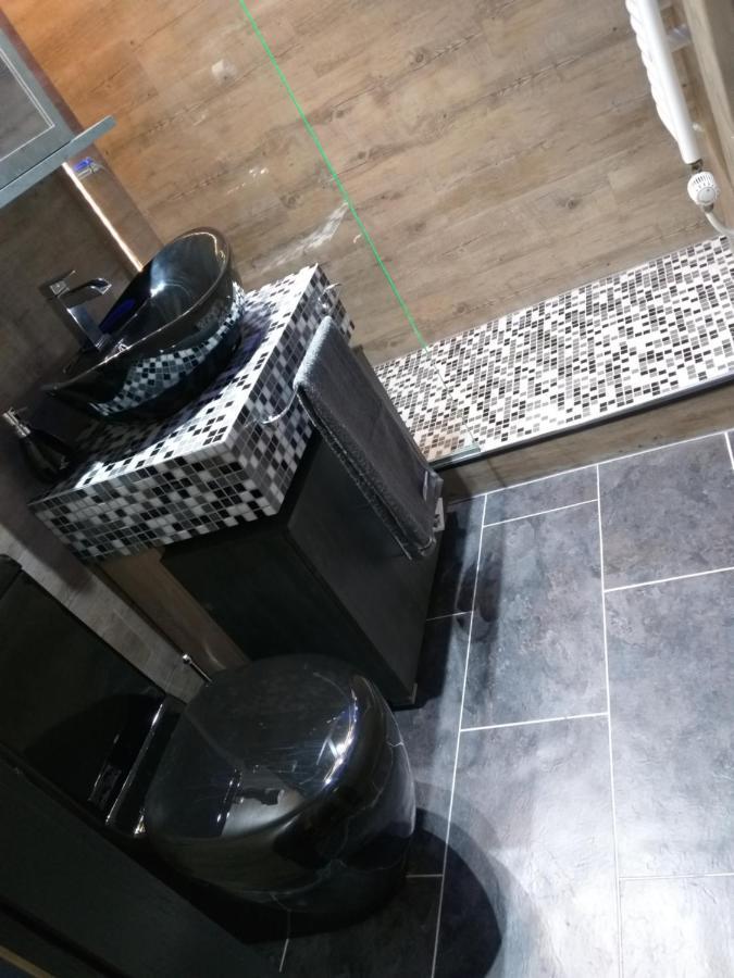 Modern Hoteliving Gießen Esterno foto