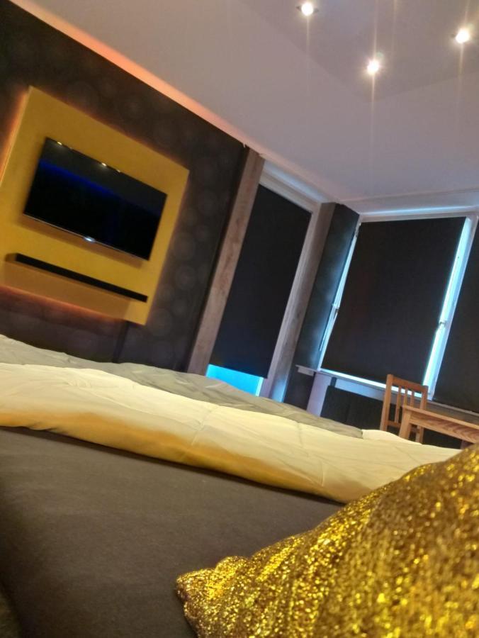 Modern Hoteliving Gießen Esterno foto