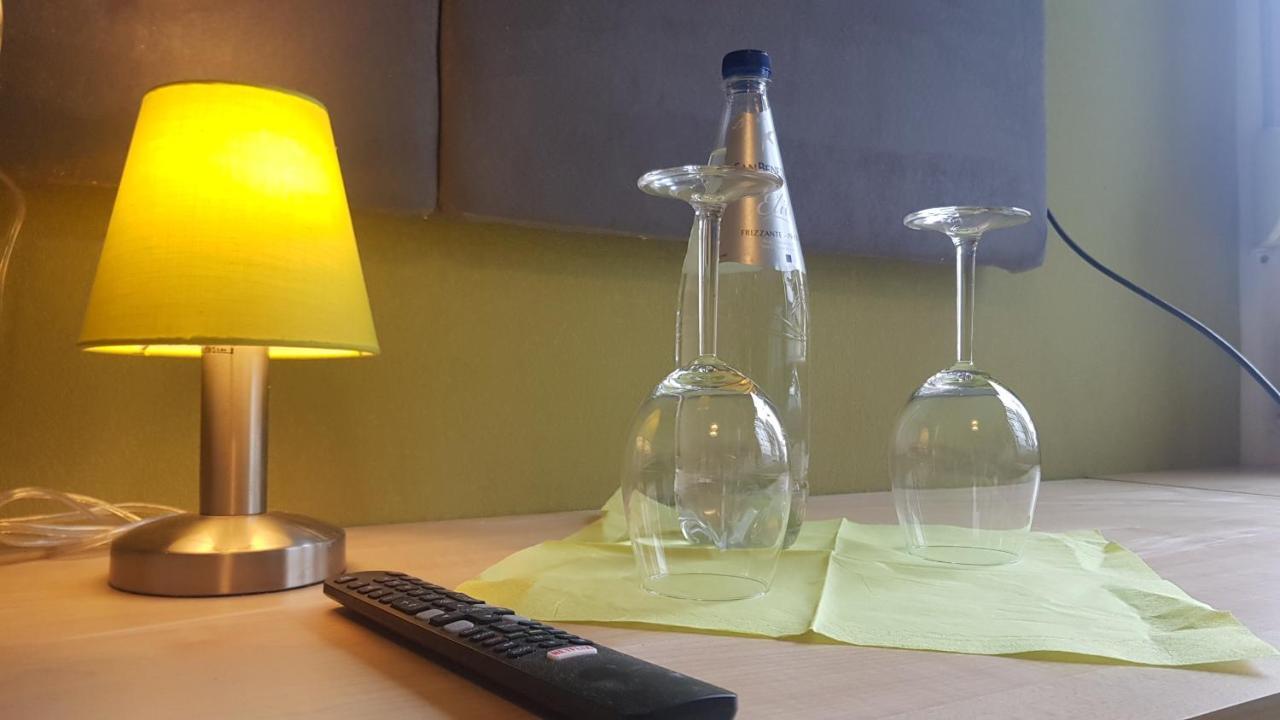 Modern Hoteliving Gießen Esterno foto